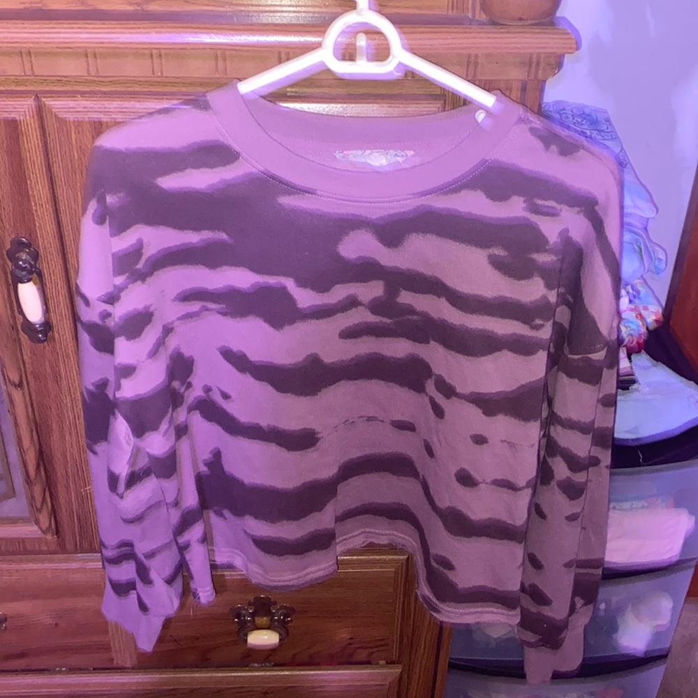 Zebra print purple cropped shirt